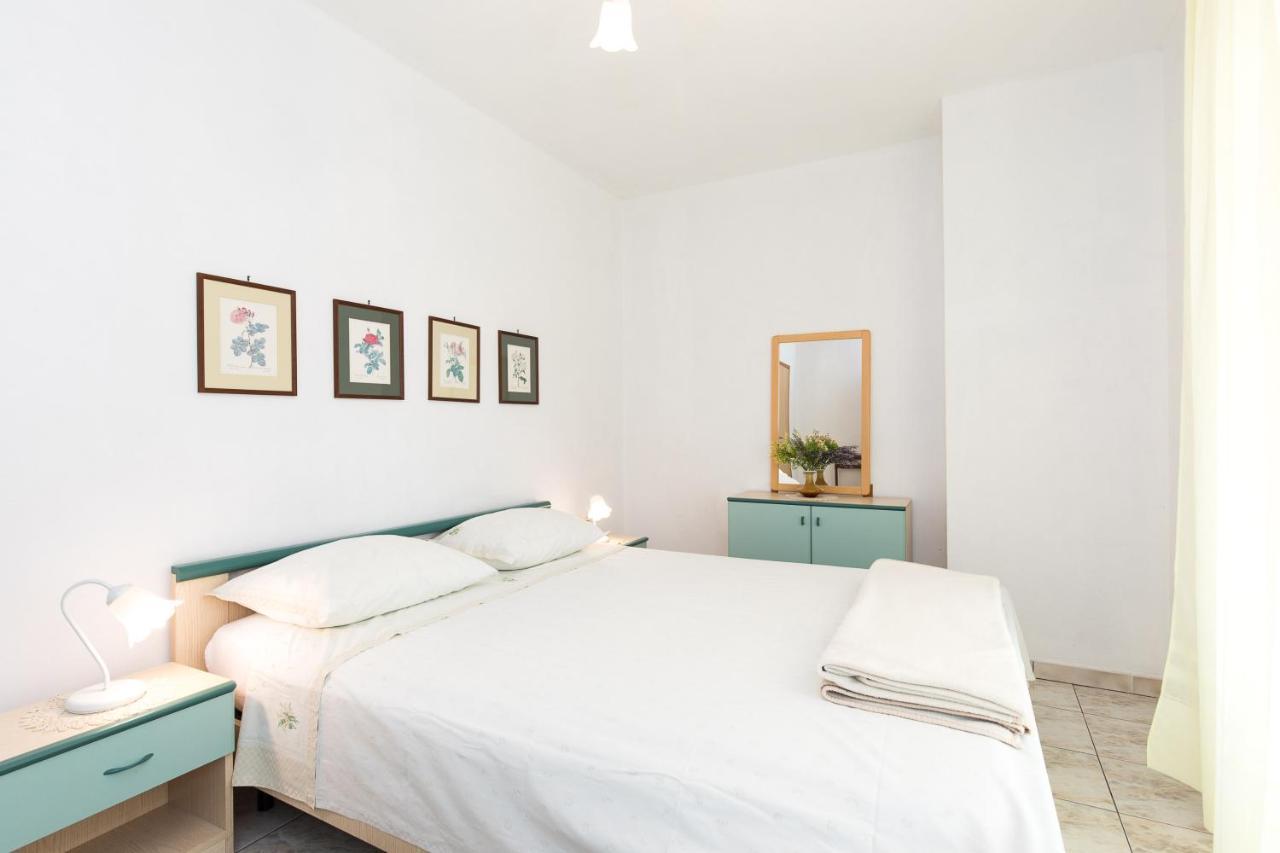 Apartmani Anita Punat Buitenkant foto