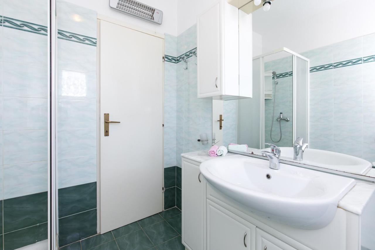 Apartmani Anita Punat Buitenkant foto
